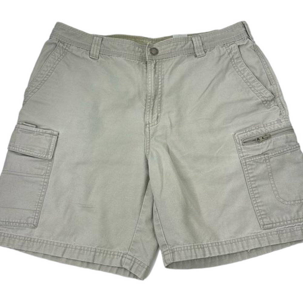 Columbia Men's casual beige shorts - size 36